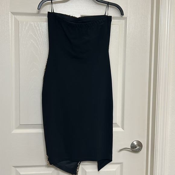 Guess Black Party Dress with gold metallic sequins, sexy slit, flirty NYE dance - Picture 4 of 5